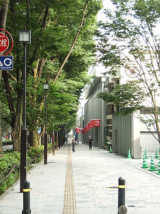 东京表参道 Hills 建筑与购物空间
